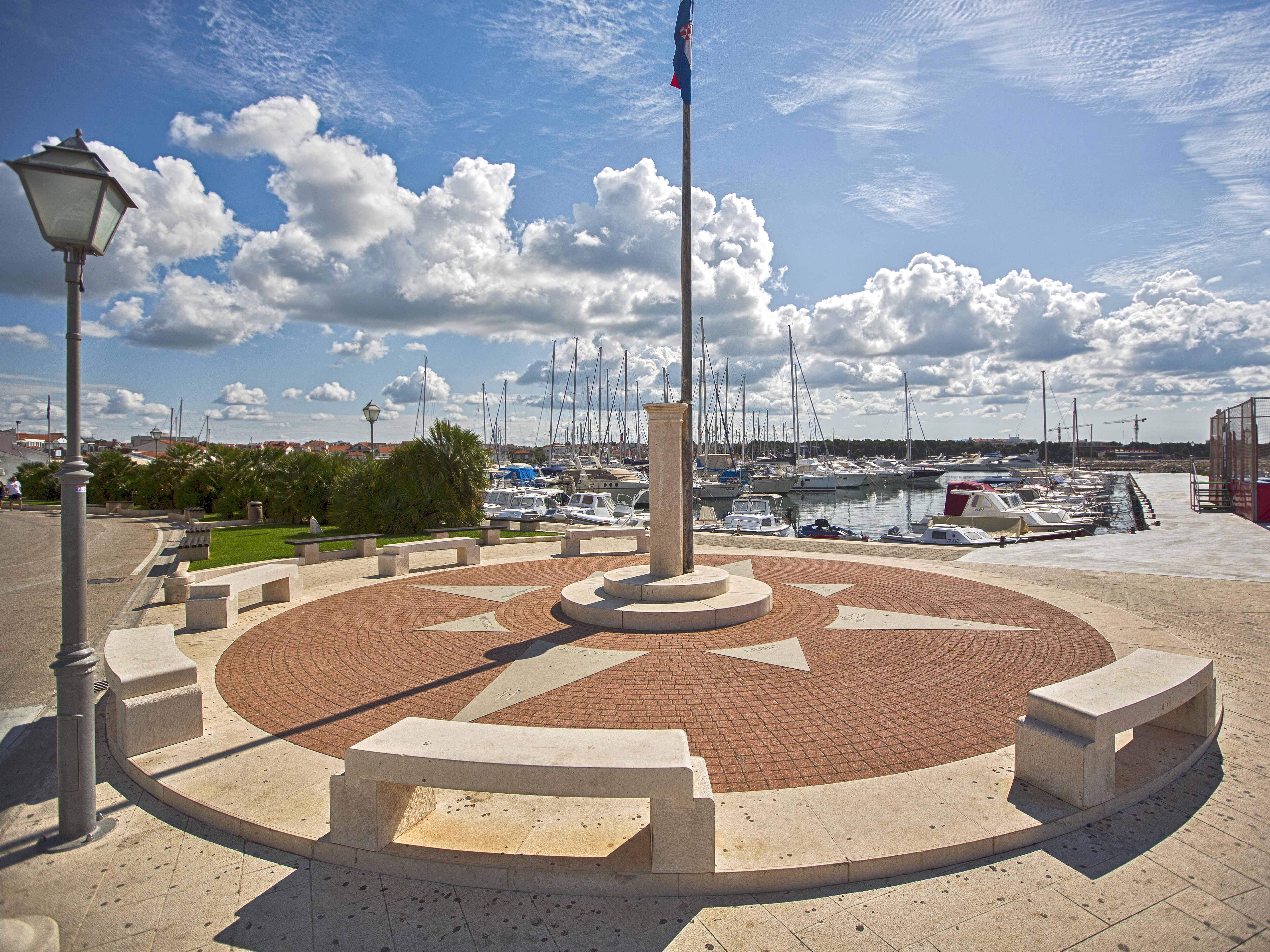 Vodice Hafen