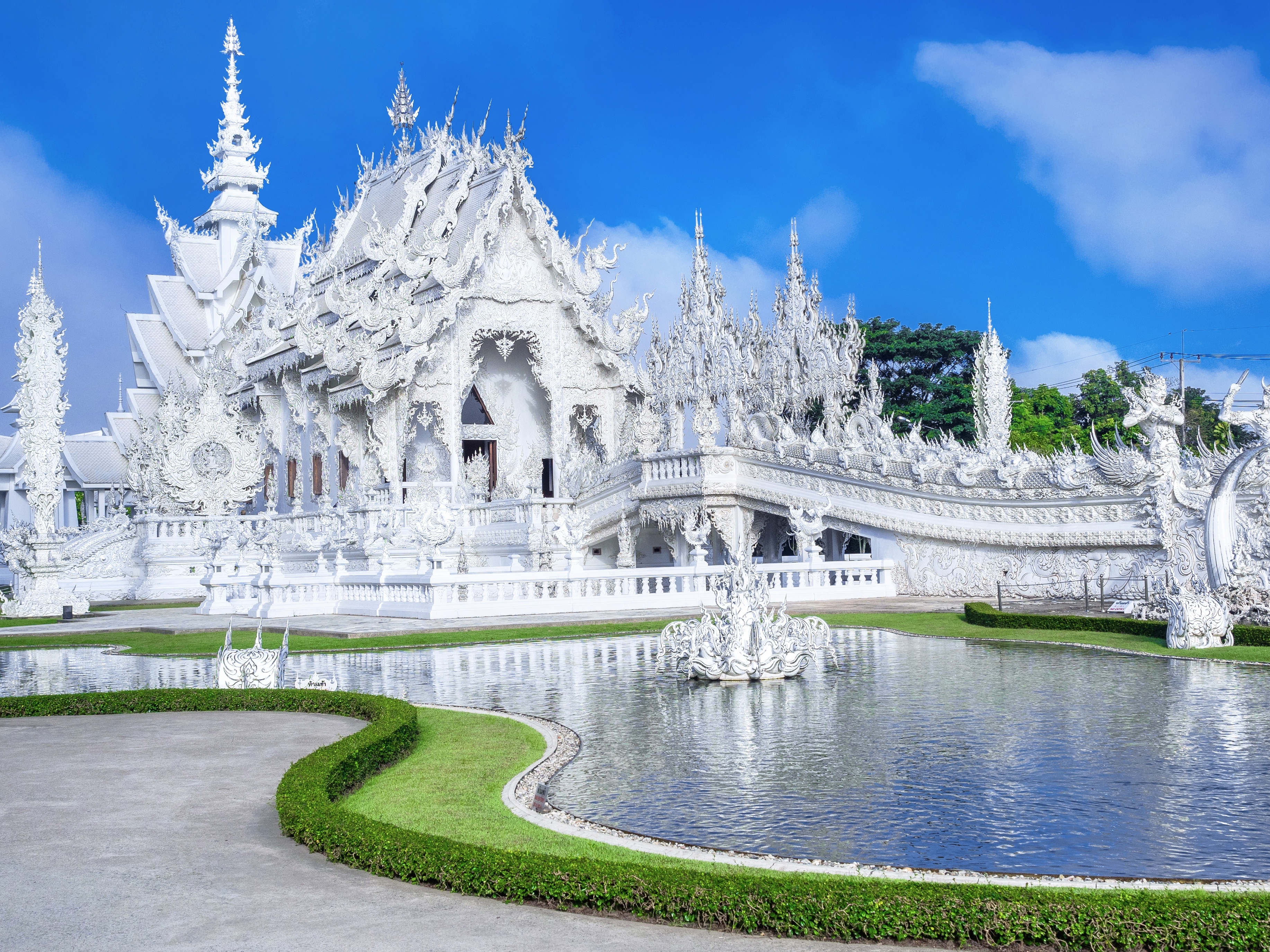 Chiang Rai Wat Rong Khun