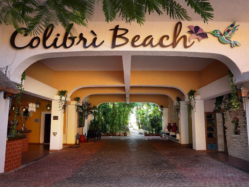 Colibri Beach - Hoteleingang