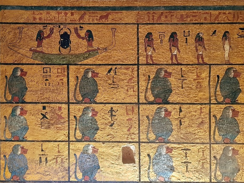 Inside Tutankhamun tomb