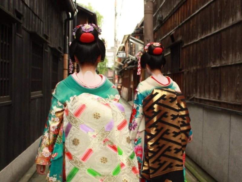 Walking Tour Gion - Stories of Geisha