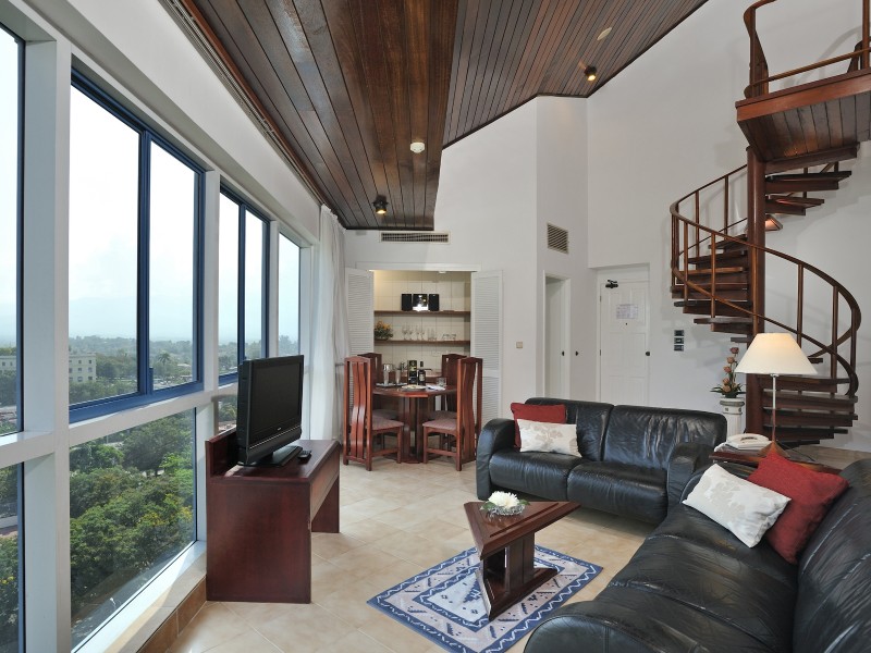 Melia Santiago - Master Suite The Level