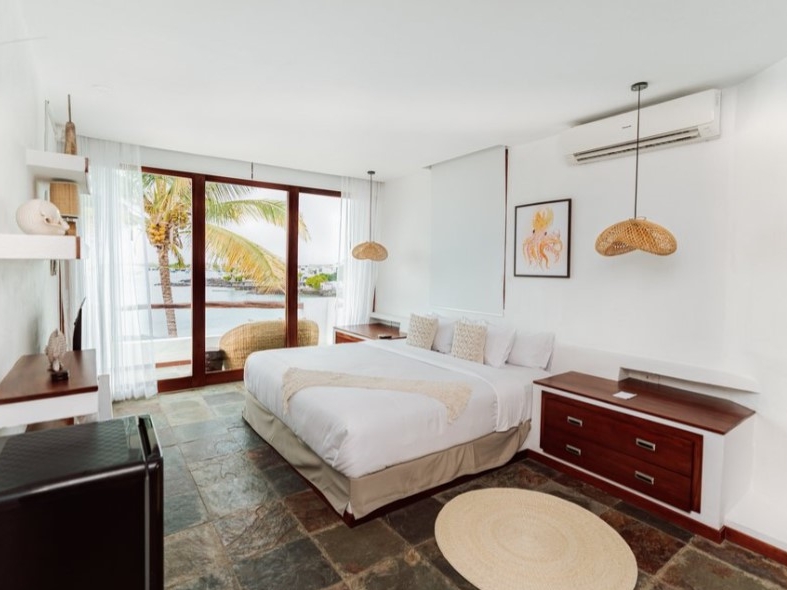 Honeymoon Suite
