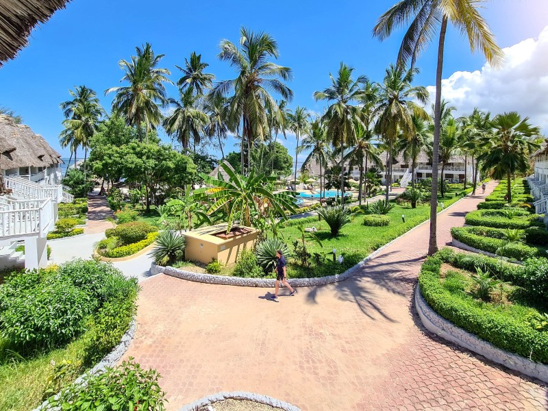 Paradise Beach Garten