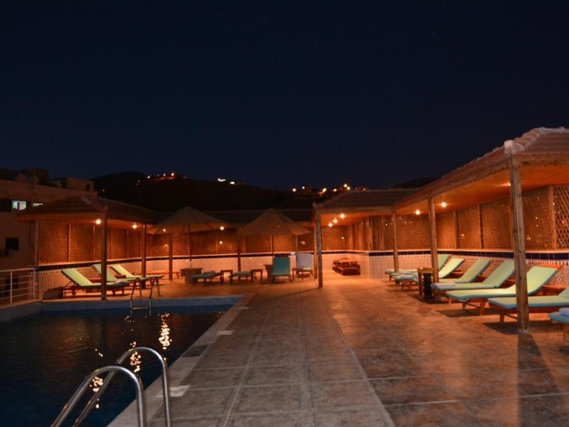 Petra Moon Hotel