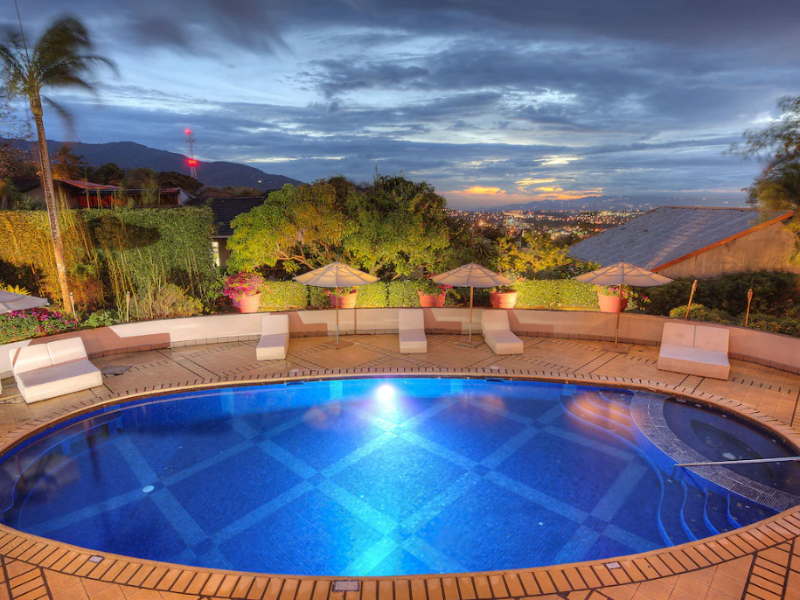 Alta - Swimming Pool