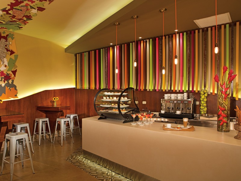 Secrets Royal Beach - Coco Café