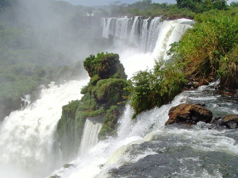 Iguazu  falls
