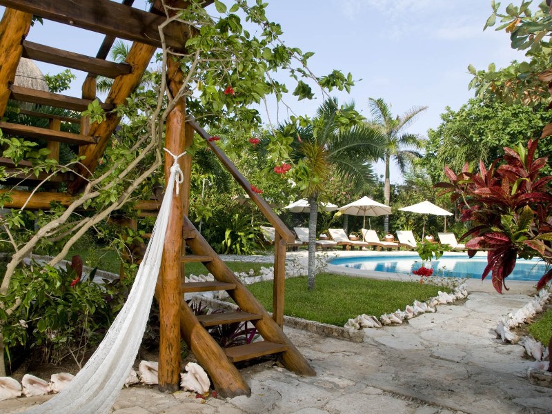 Na Balam - Garten und Pool