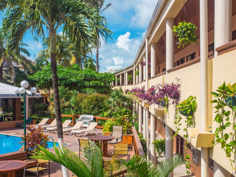  Biltmore Plaza - Pool