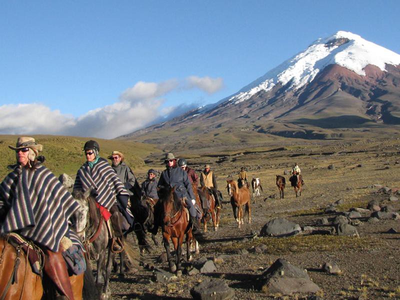 Reitergruppe am Cotopaxi