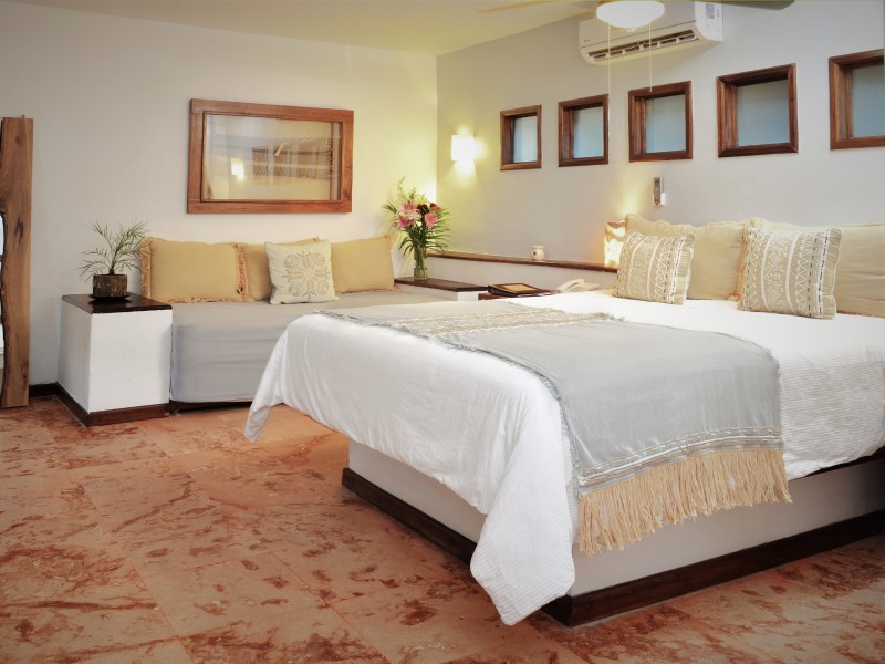 Ana y José - Suite Charming Garden View