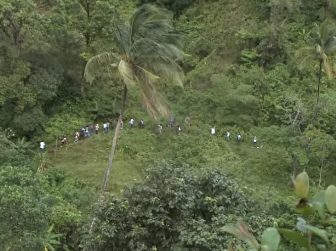 Hikers on the Waitukubuli National Trail