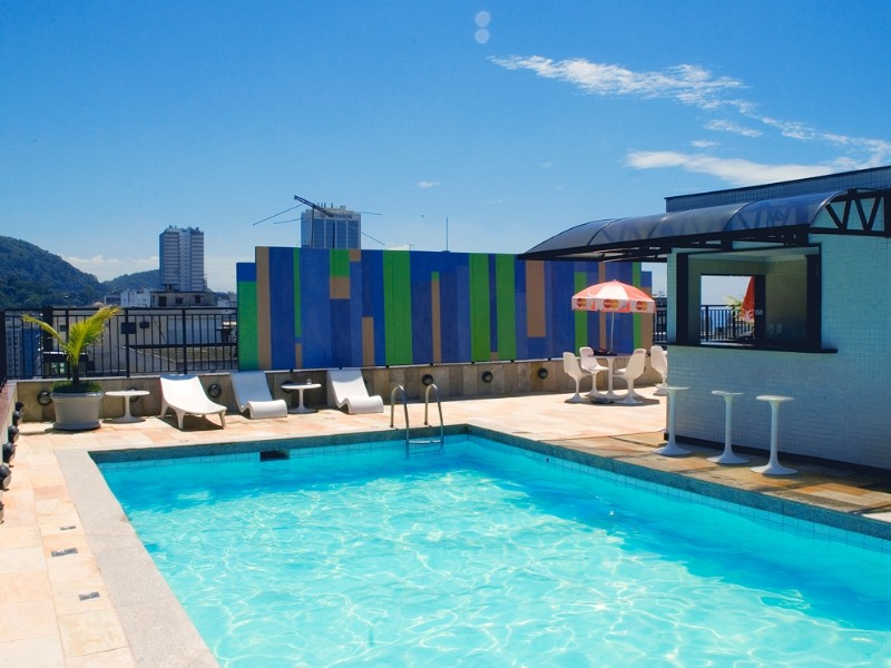 Pool auf der Dachterrasse