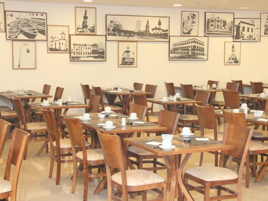 Restaurant - Blue Tree Premium