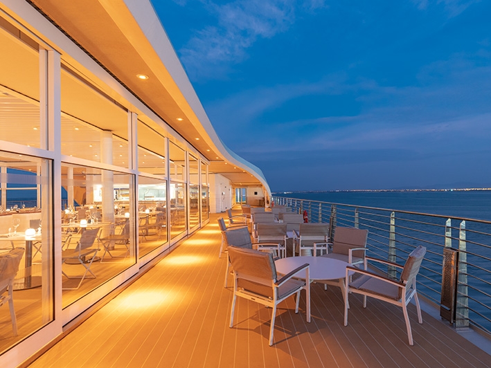 Al Fresco Restaurant (2/3)