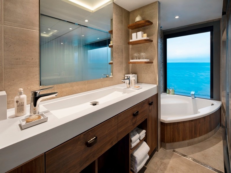 Celebrity Flora Badezimmer Suite