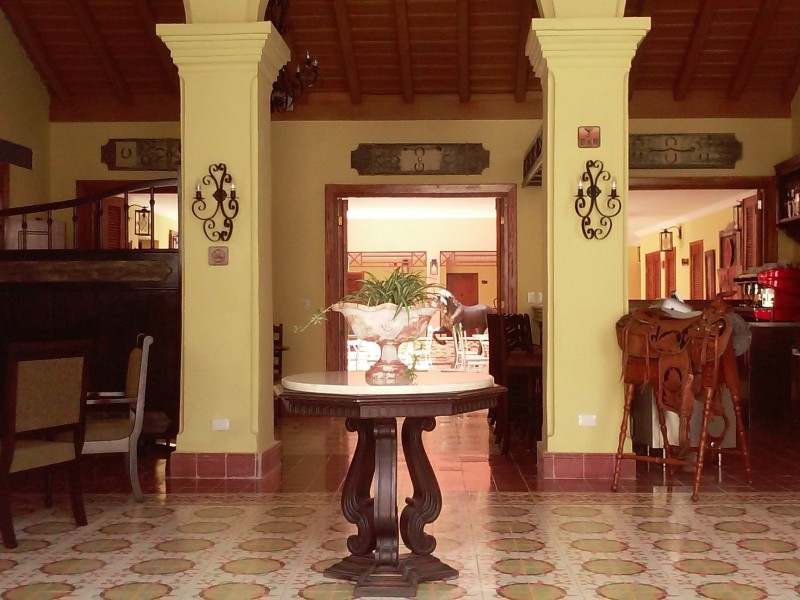 E Caballeriza - Lobby