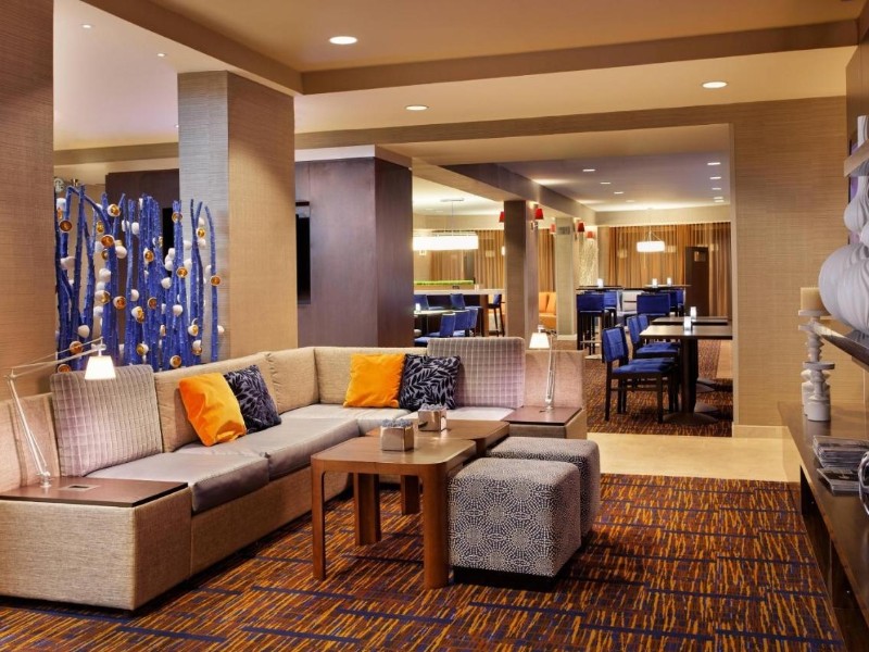 Courtyard by Marriott Lobbybereich
