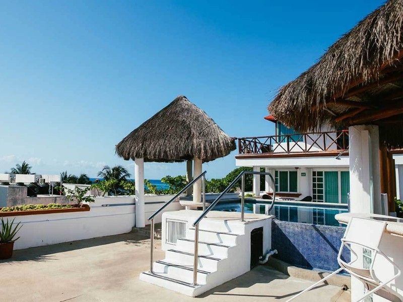 Illusion - Dachterrasse mit Plungepool