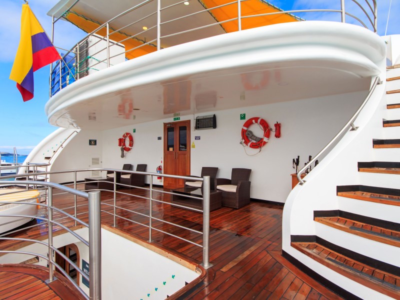 MC PETREL Sonnendeck