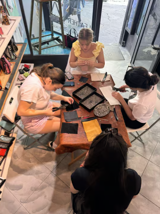 Wallet craft class, Florence