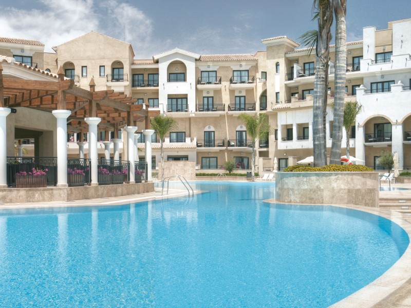 Double Tree by Hilton La Torre Golf & Sp