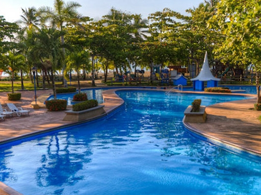 Punta Leona Pool