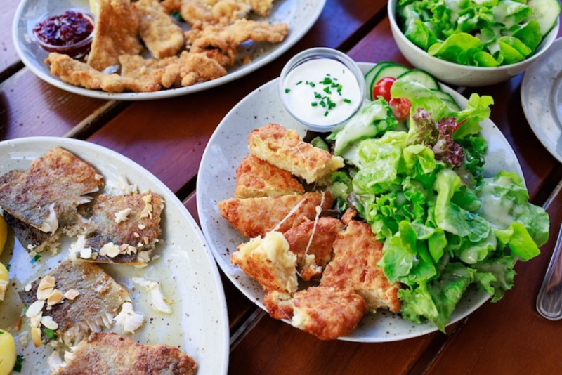 Salzburg Full-Day Tour Fork & Walk