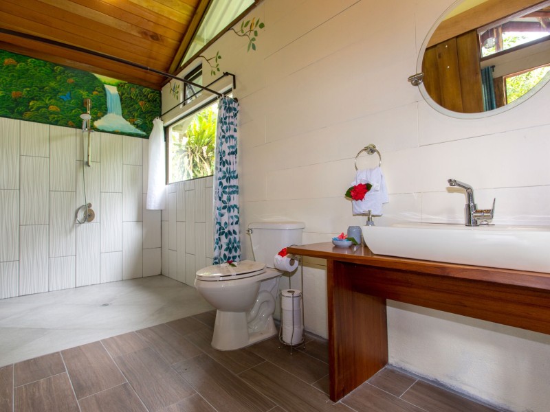 Casitas Tenorio - Bad