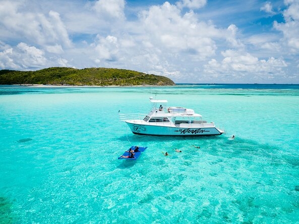 Catarman tour to Icacos Island