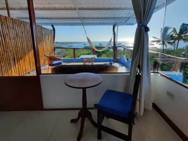 Doppelzimmer mit Meerblick und Balkon