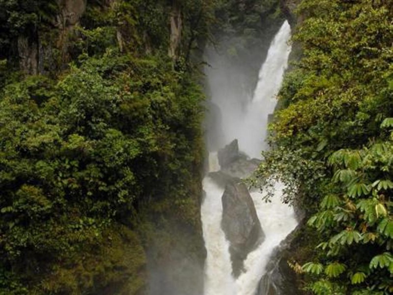 Baños waterfall