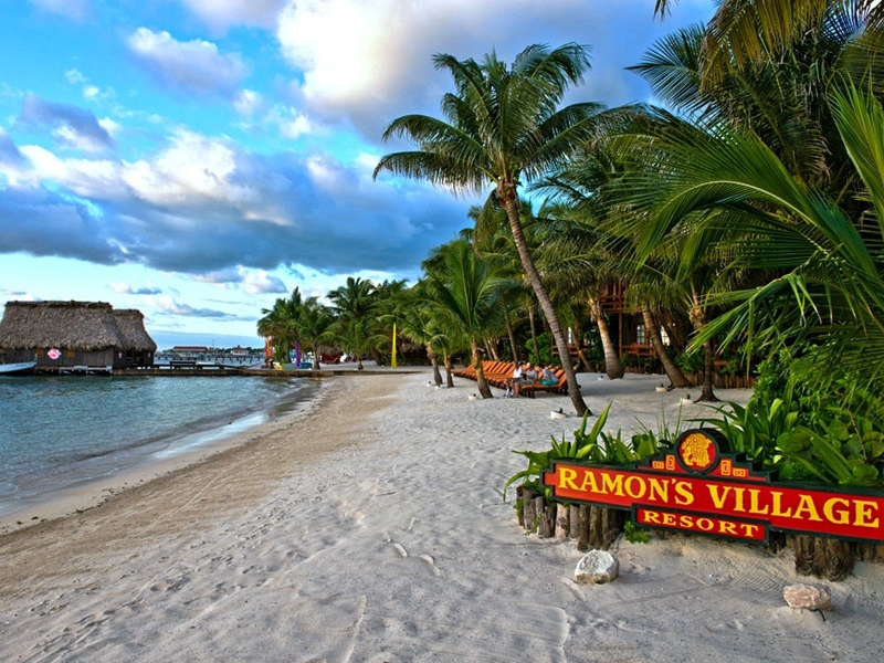 Ramons Village - Strand