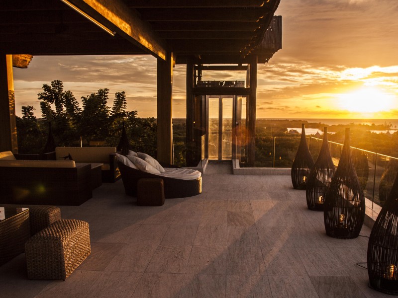 Las Islas - Bar mit Sonnenuntergang