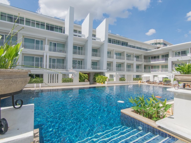 Kantary Hills Pool