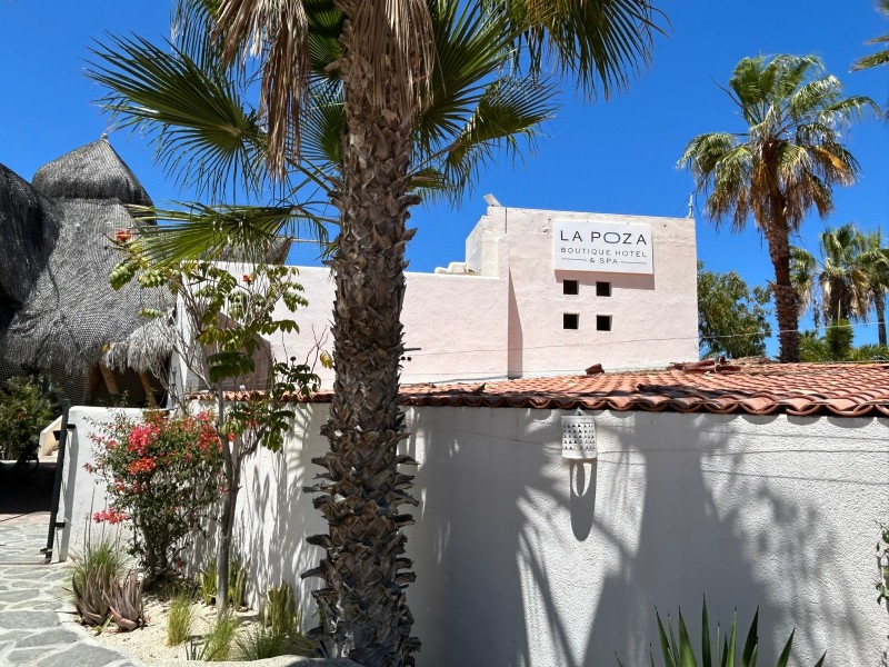 La Poza - Hoteleingang