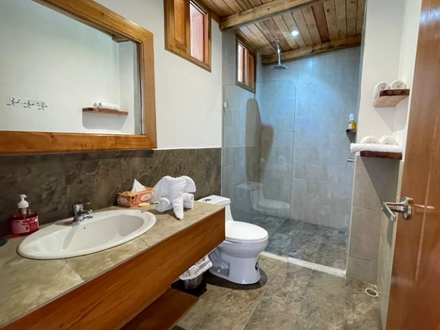 Guaycapi Birding Lodge