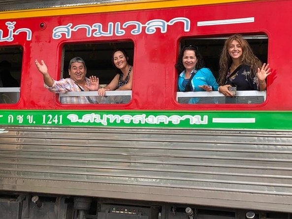 Half-Day Railway Market and Floating Mar