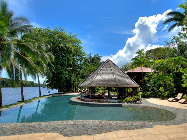 Tortuga Lodge Poolanlage