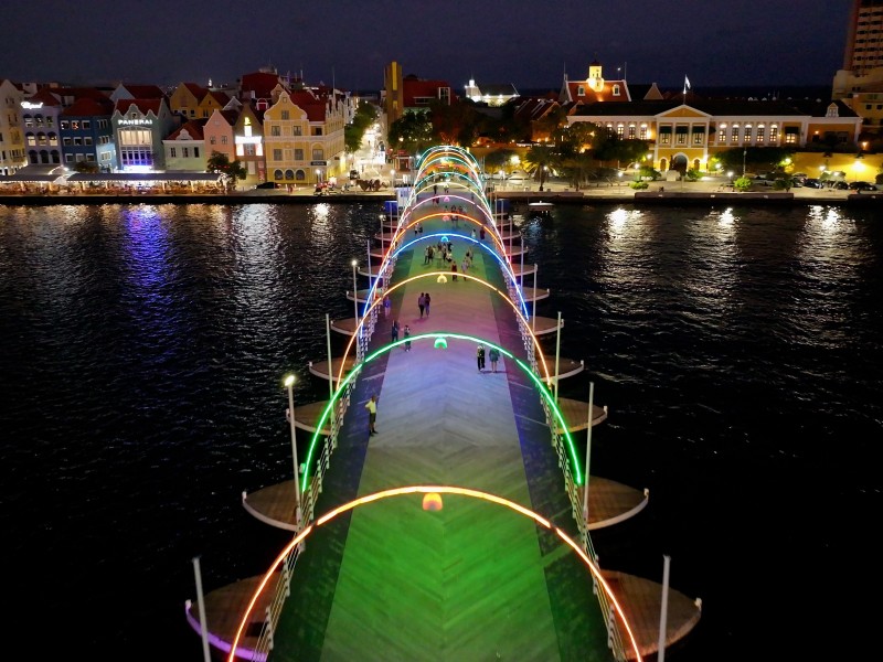 Queen Emma Bridge - The floating bridge 