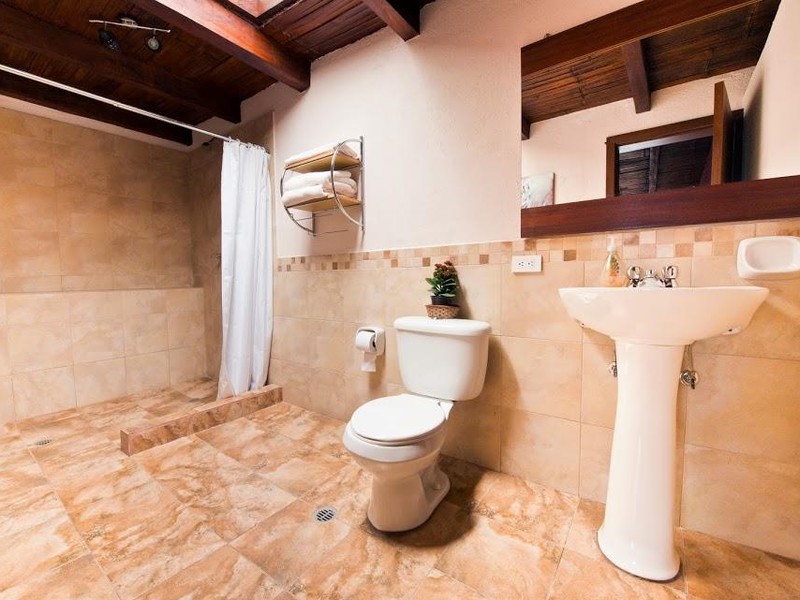Spacious Bathroom