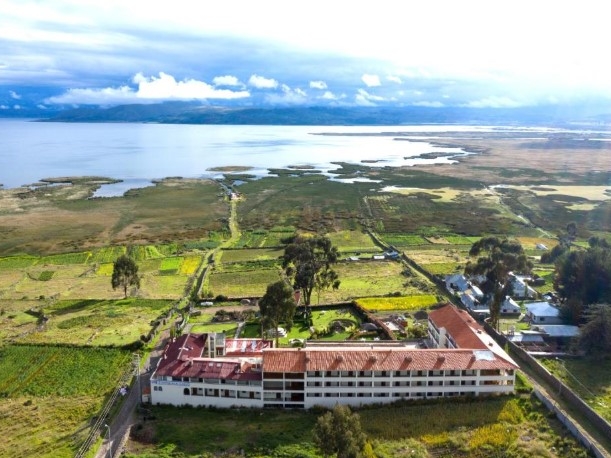 Hotel Taypikala Lago