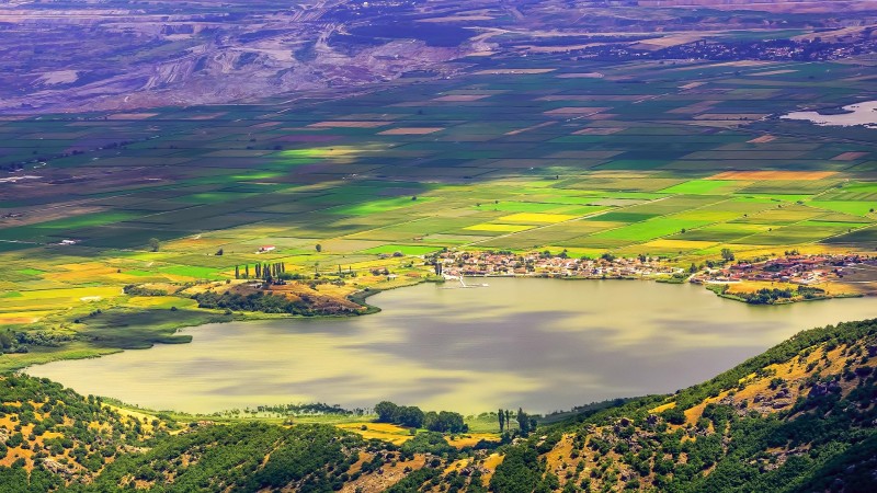 Lake Zazari Nymfaio