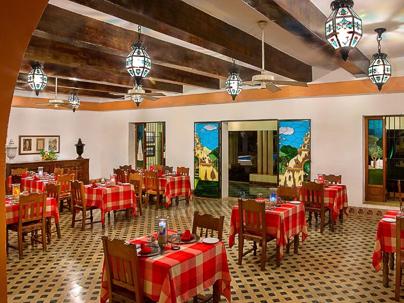 Hacienda Uxmal - Restaurant