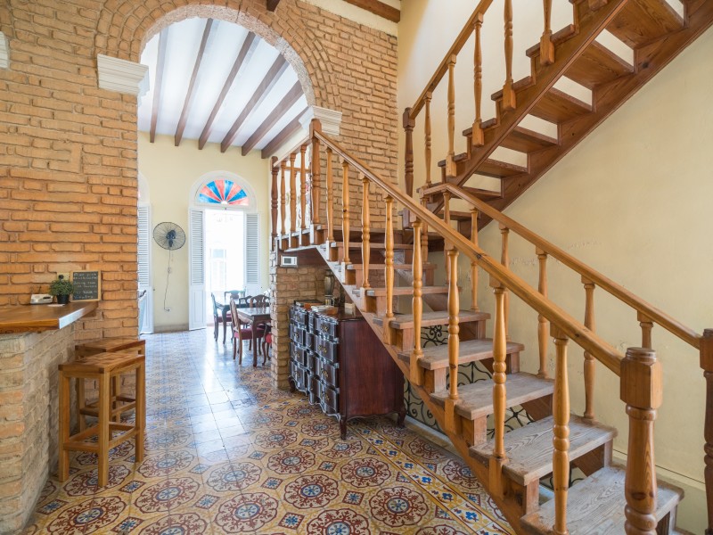 Hostal San Lazaro - Flur und Treppen