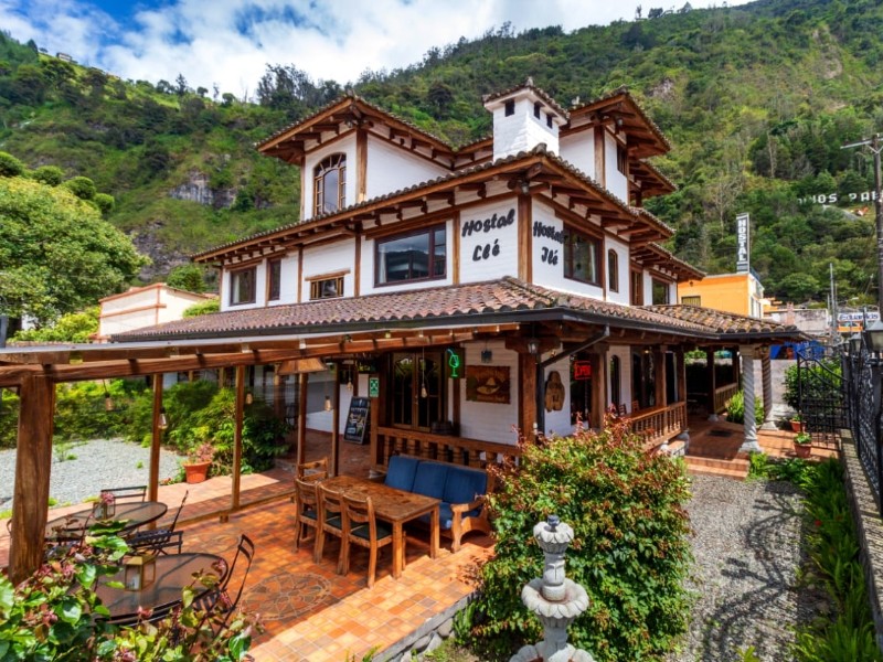 Exterior view of Hostal Ilé