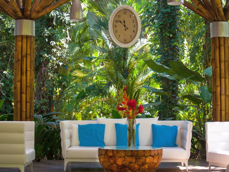 Le Cameleon Lobby