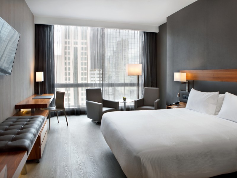 AC Marriott - Kingbed Schlafzimmer