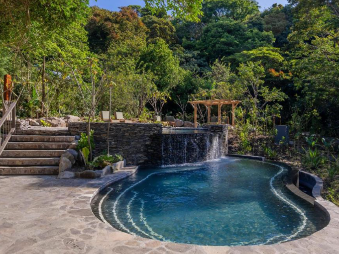 Senda Monteverde_Pool